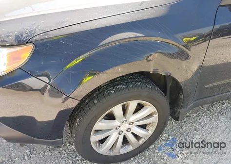 2011 Subaru Forester 2.5X Premium z USA, uszkodzony, nr VIN JF2SHADC2BH753501